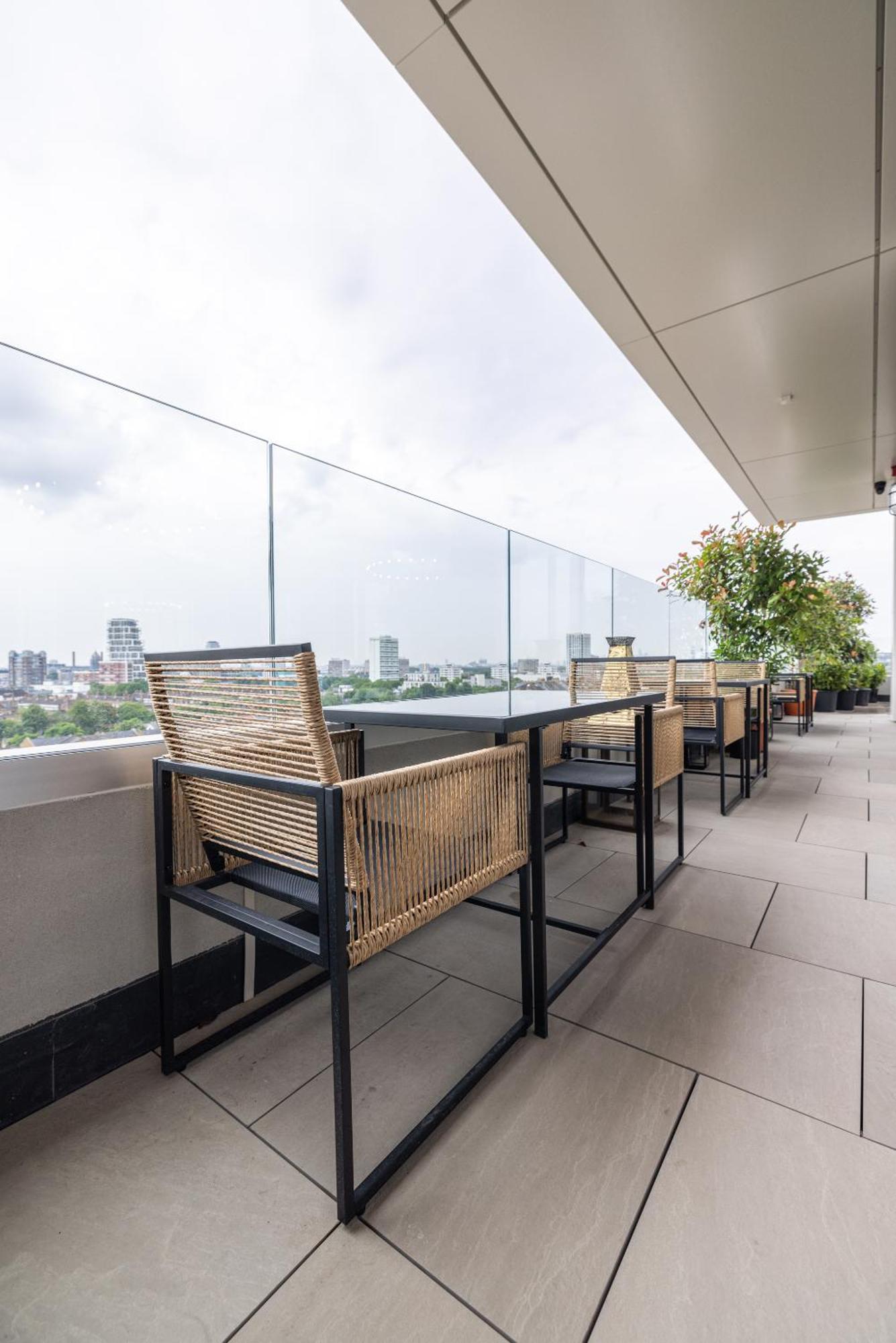 The Haydon By Nestor Apartment ลอนดอน ภายนอก รูปภาพ